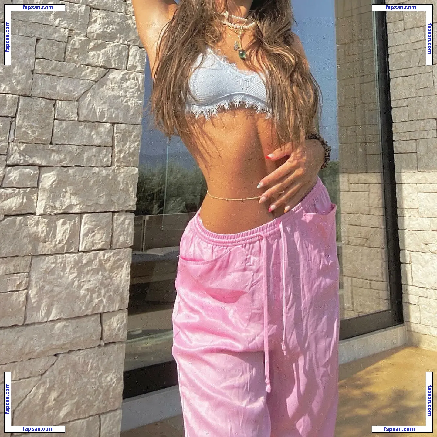 Sabine Borthwick nude photo #0014 from OnlyFans