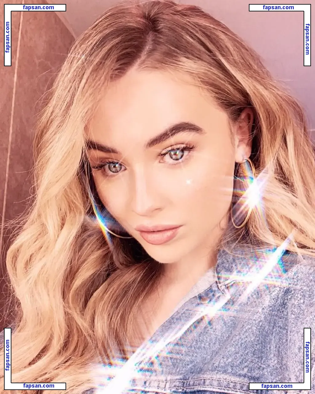 Sabrina Carpenter голая фото #0003 с Онлифанс