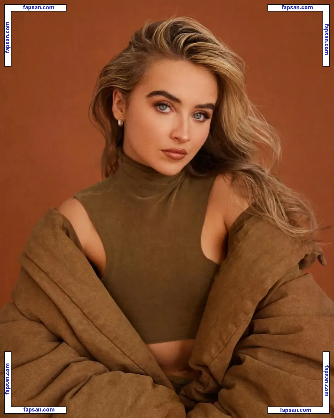 Sabrina Carpenter голая фото #0808 с Онлифанс