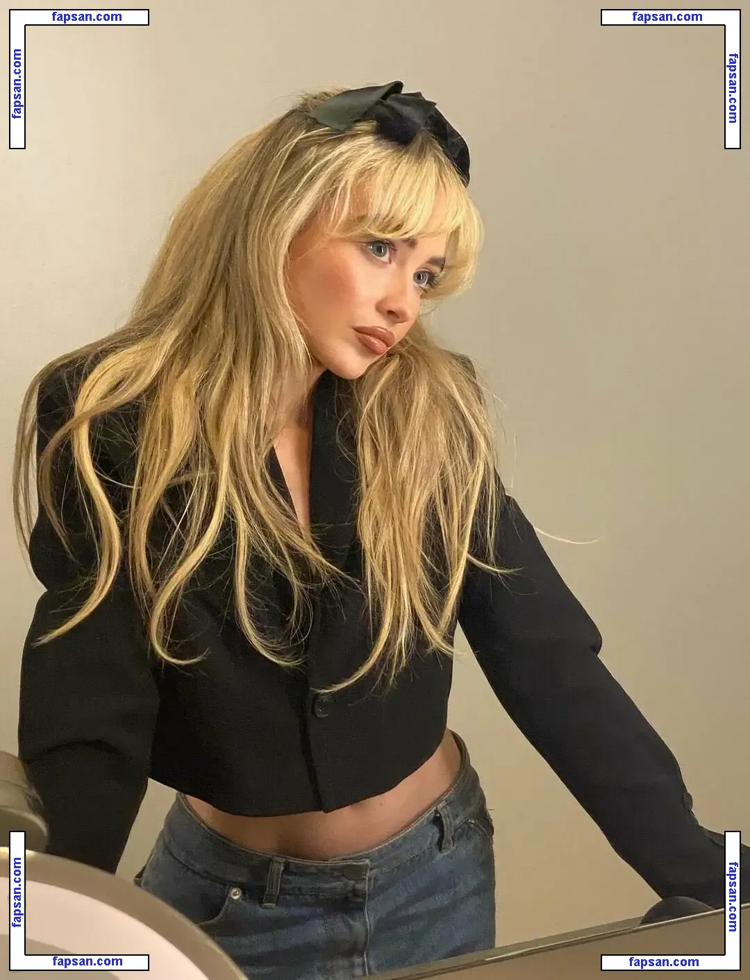 Sabrina Carpenter голая фото #0967 с Онлифанс