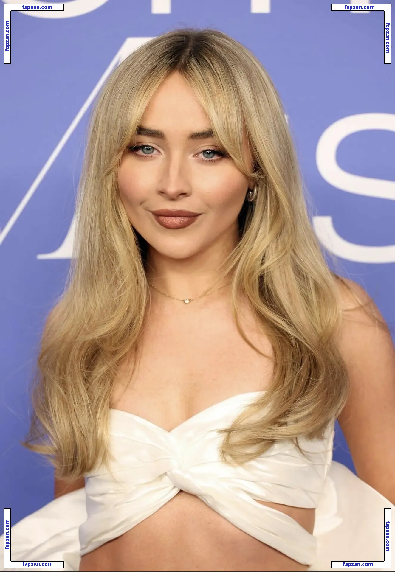 Sabrina Carpenter голая фото #0995 с Онлифанс