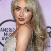 Sabrina Carpenter голая #0570