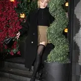 Sabrina Carpenter голая #0608