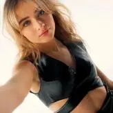 Sabrina Carpenter голая #0620