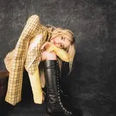 Sabrina Carpenter голая #0652