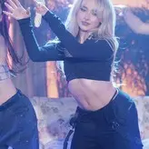 Sabrina Carpenter голая #0663