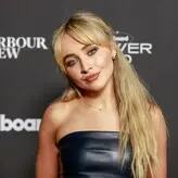 Sabrina Carpenter голая #0795