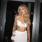 Sabrina Carpenter голая #0912