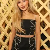 Sabrina Carpenter голая #0918