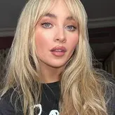 Sabrina Carpenter голая #0986