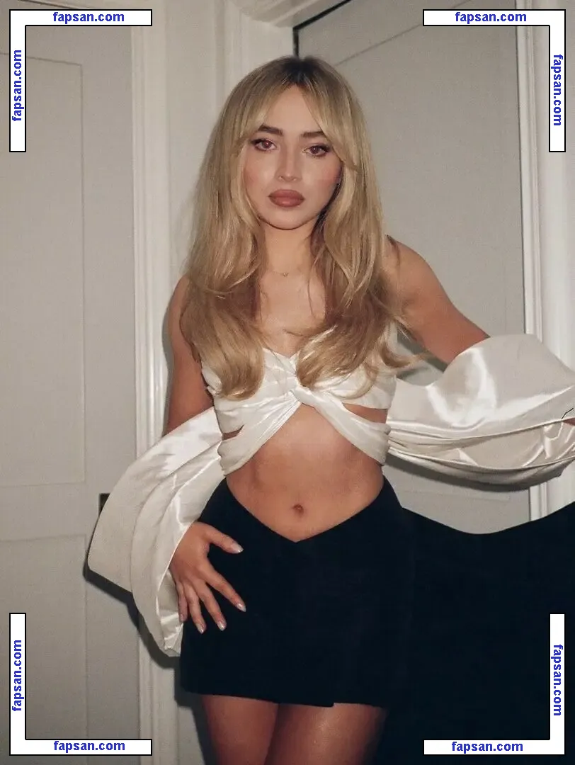 Sabrina Carpenter голая фото #1020 с Онлифанс