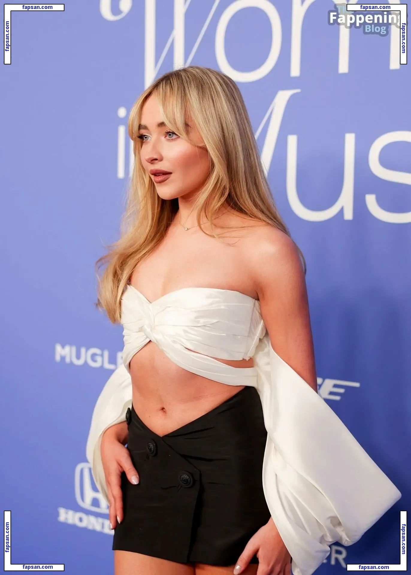 Sabrina Carpenter голая фото #1038 с Онлифанс