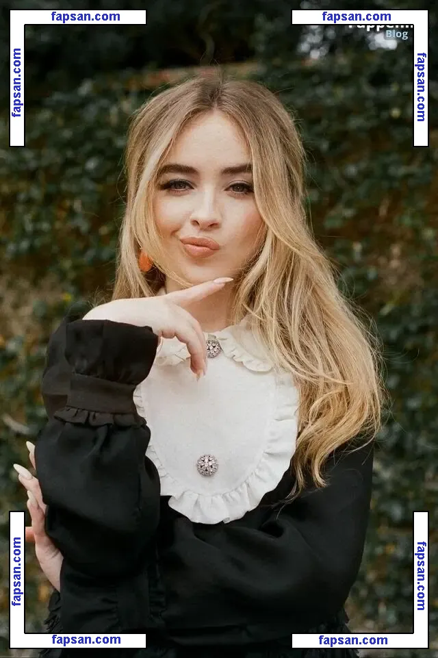 Sabrina Carpenter голая фото #1199 с Онлифанс
