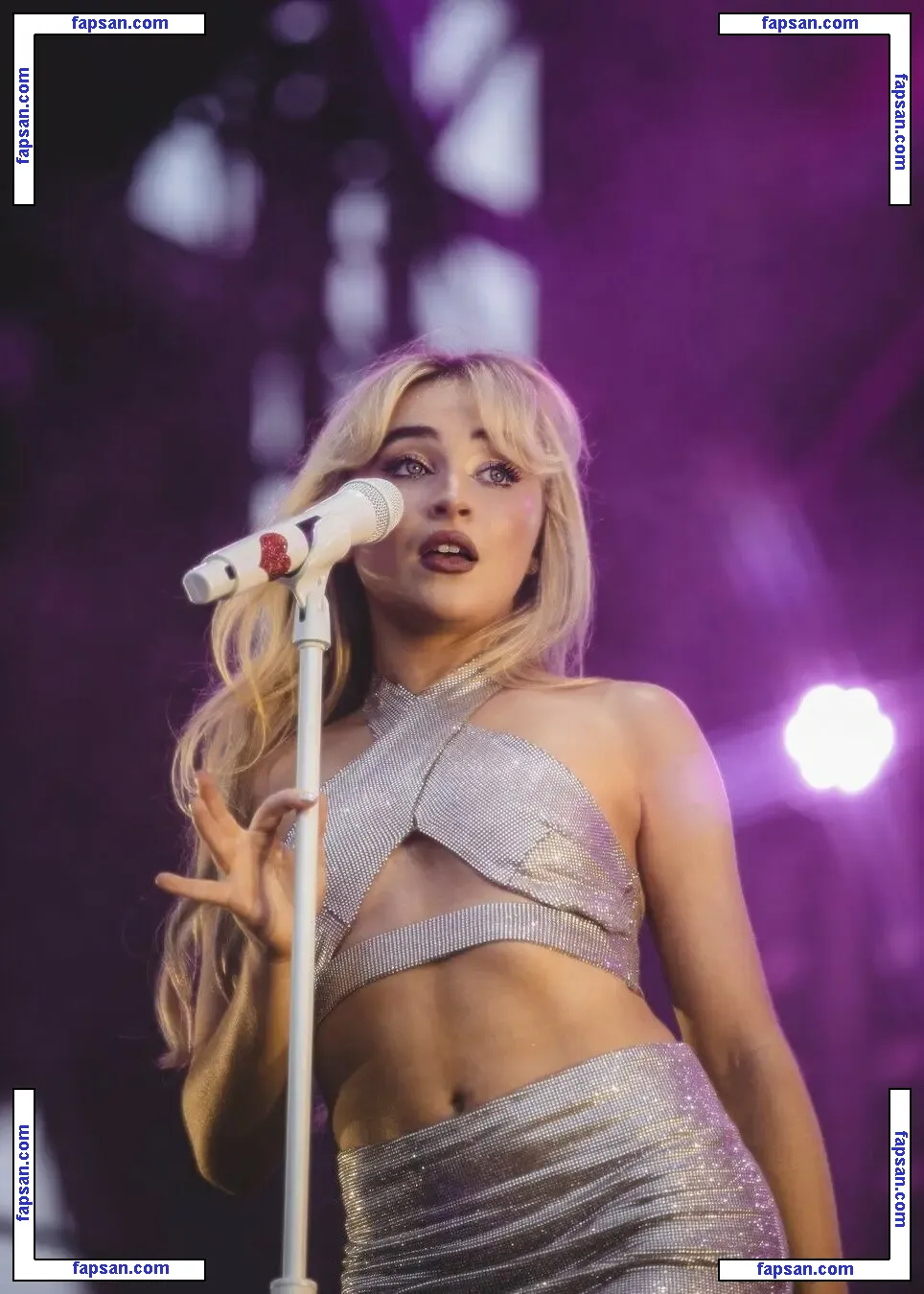 Sabrina Carpenter голая фото #1320 с Онлифанс