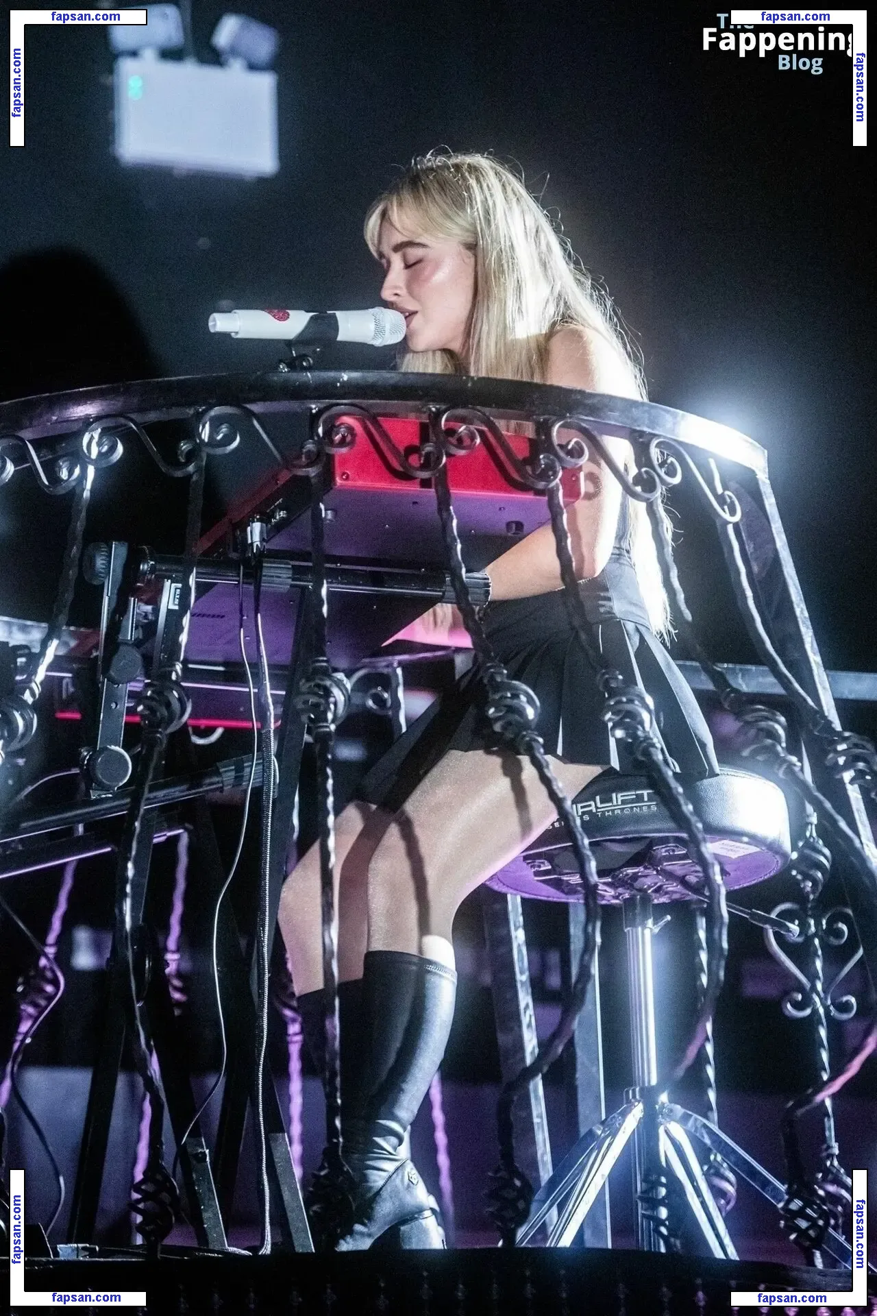 Sabrina Carpenter голая фото #1533 с Онлифанс