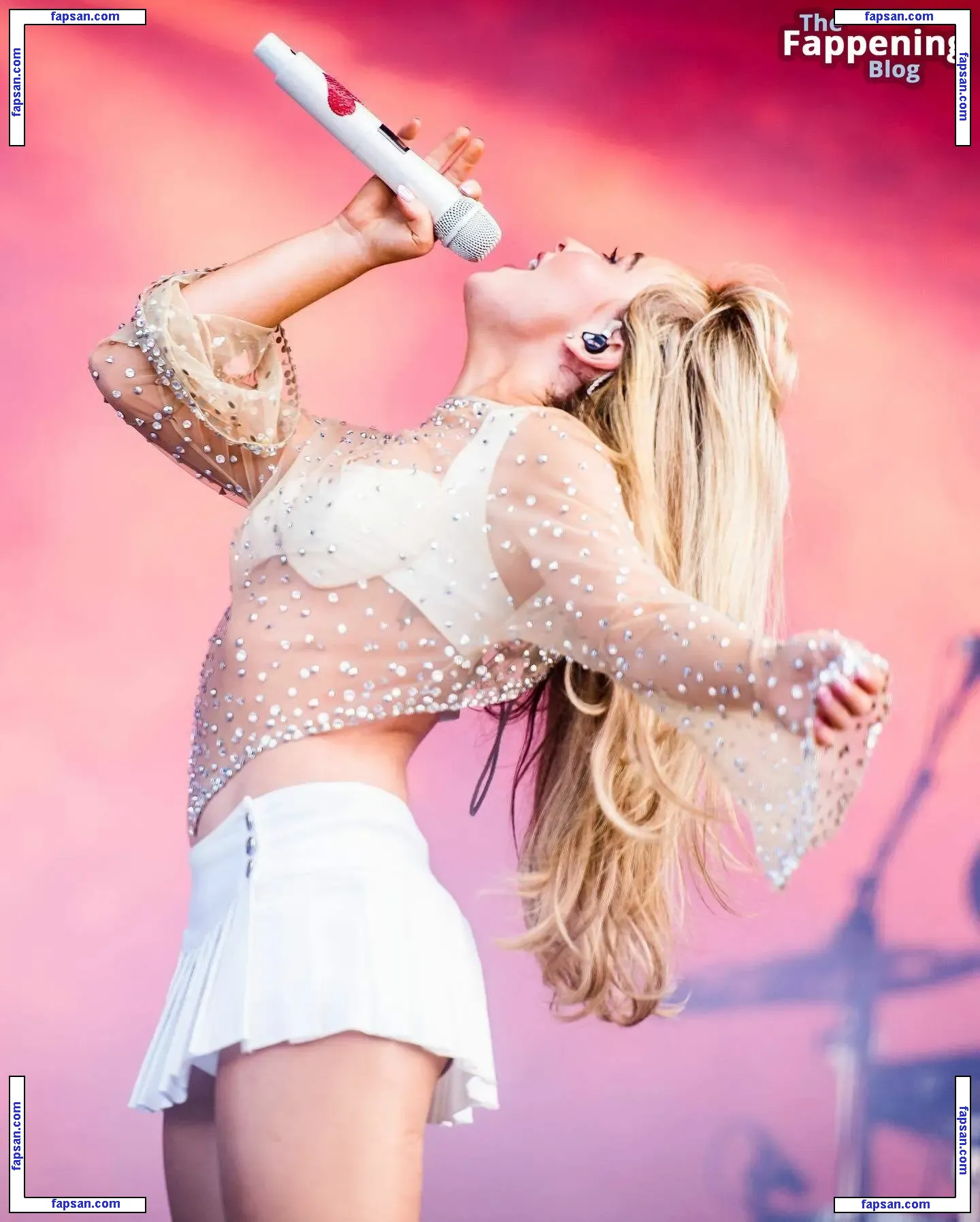 Sabrina Carpenter голая фото #1570 с Онлифанс
