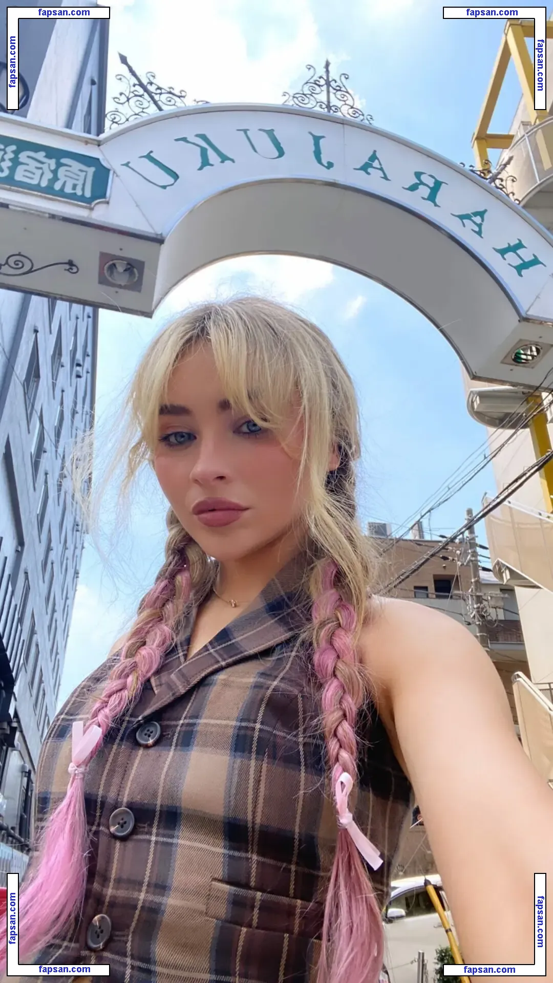 Sabrina Carpenter голая фото #1658 с Онлифанс