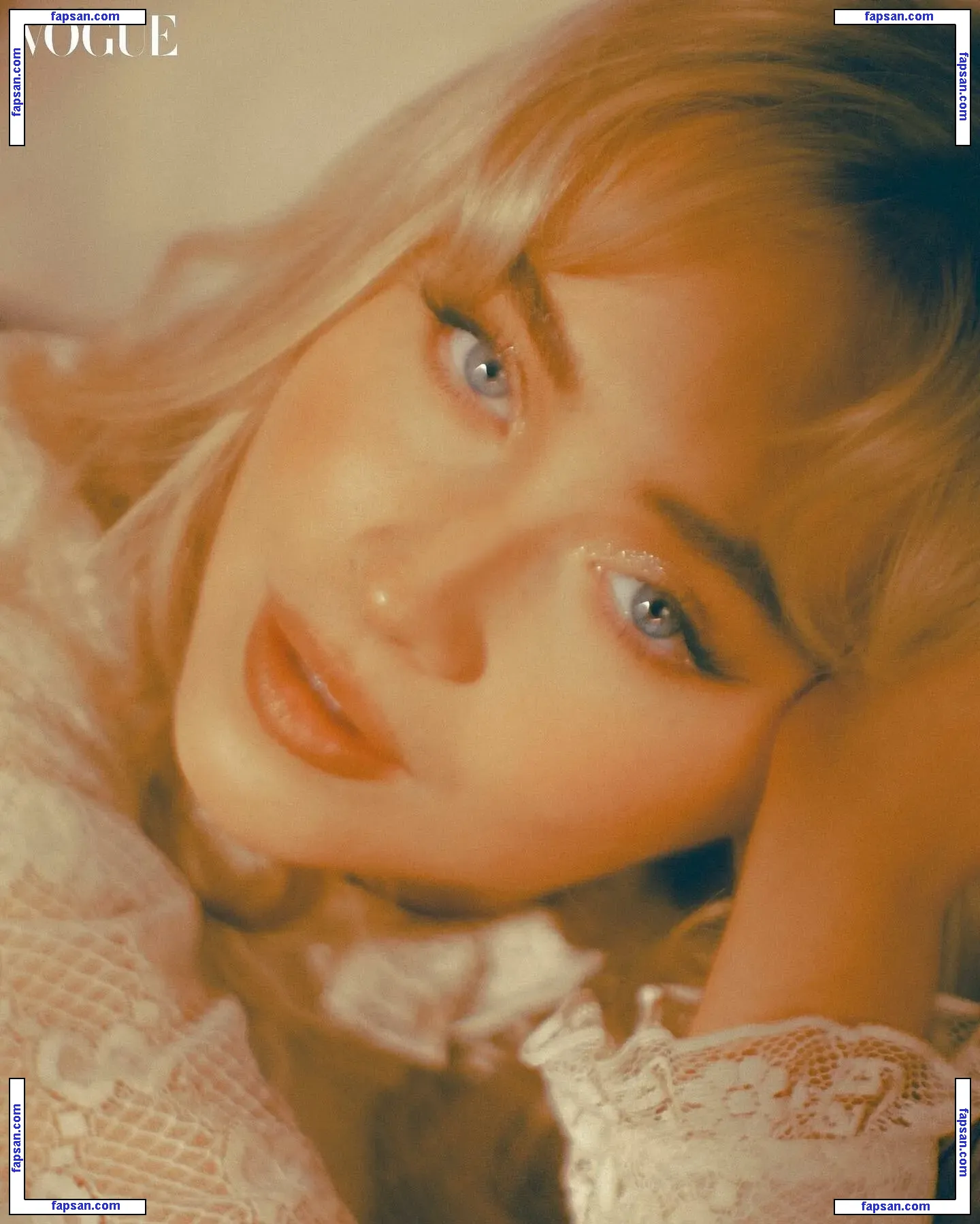 Sabrina Carpenter голая фото #1699 с Онлифанс