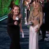 Sabrina Carpenter голая #1078