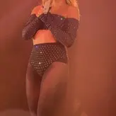 Sabrina Carpenter голая #1107