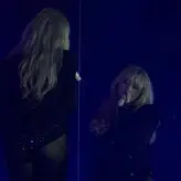 Sabrina Carpenter голая #1111