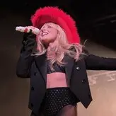 Sabrina Carpenter голая #1119