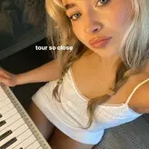 Sabrina Carpenter голая #1172
