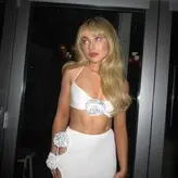 Sabrina Carpenter голая #1174