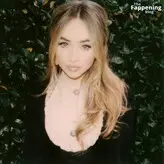 Sabrina Carpenter голая #1209