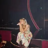Sabrina Carpenter голая #1277
