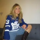 Sabrina Carpenter голая #1280