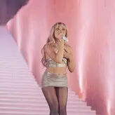Sabrina Carpenter голая #1327