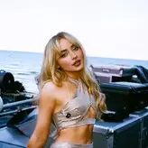 Sabrina Carpenter голая #1360