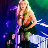 Sabrina Carpenter голая #1519