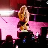 Sabrina Carpenter голая #1524