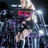Sabrina Carpenter голая #1533