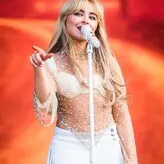Sabrina Carpenter голая #1571