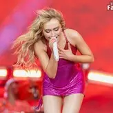 Sabrina Carpenter голая #1623