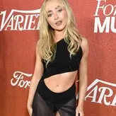 Sabrina Carpenter голая #1801