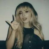 Sabrina Carpenter голая #1986