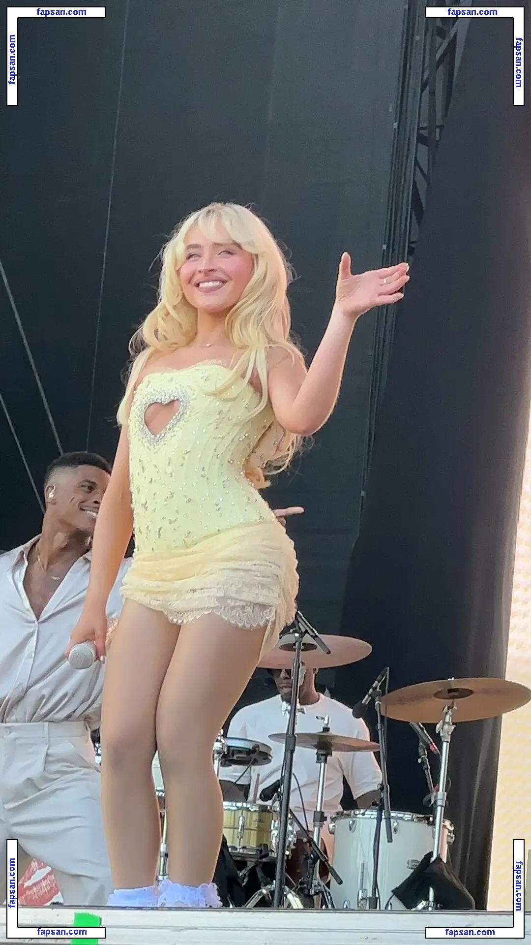 Sabrina Carpenter голая фото #2694 с Онлифанс