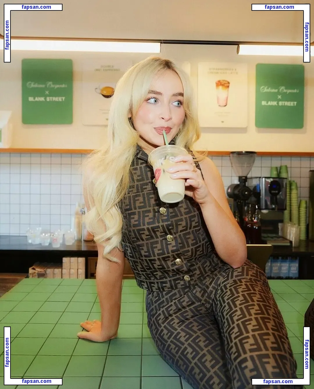 Sabrina Carpenter голая фото #2757 с Онлифанс