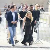 Sabrina Carpenter голая #2057