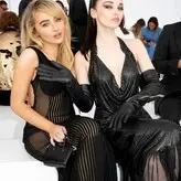 Sabrina Carpenter голая #2083