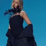 Sabrina Carpenter голая #2135