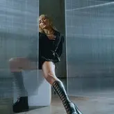 Sabrina Carpenter голая #2137