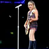 Sabrina Carpenter голая #2152