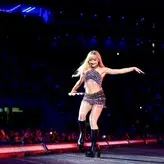 Sabrina Carpenter голая #2157