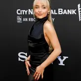 Sabrina Carpenter голая #2178
