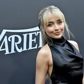 Sabrina Carpenter голая #2182